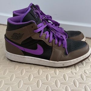 Nike Air Jordan DQ8426-215 Purple and Brown High-Top Sneakers Size 9